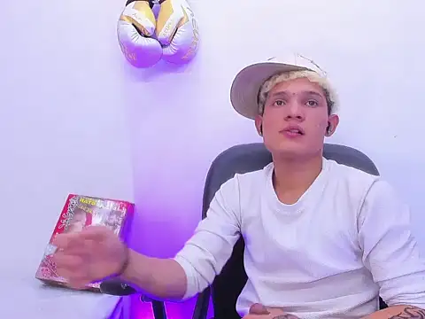 EL_VENEZOLANO_22CM live sex cam