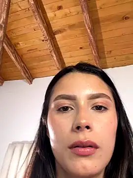 Lauraxx69 live sex cam
