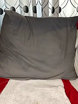 CynnxxxBarb's cam snapshot