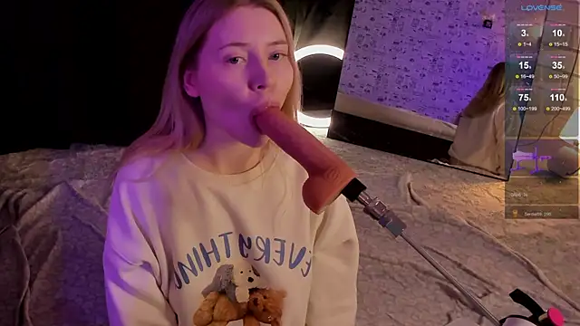 Lillie_Berry's cam snapshot