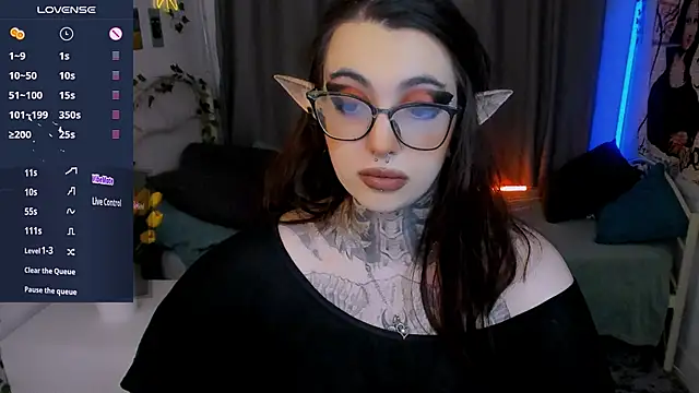 Dixi_Pixi_'s cam snapshot