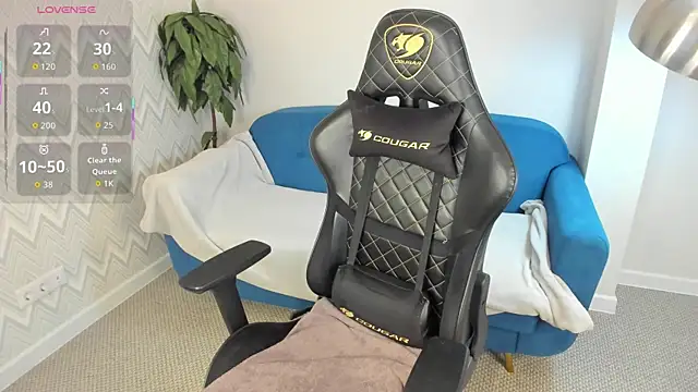 BellaWink's cam snapshot