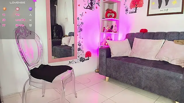 zully_jones's cam snapshot