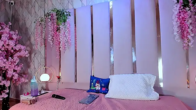 EmmaWilliam1's cam snapshot