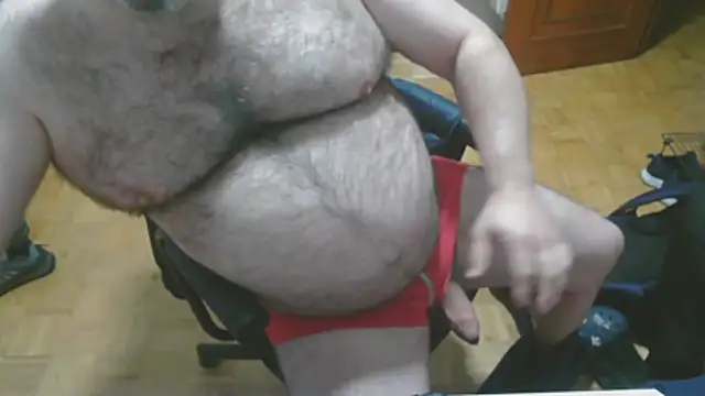 mikeyhotbear live sex cam