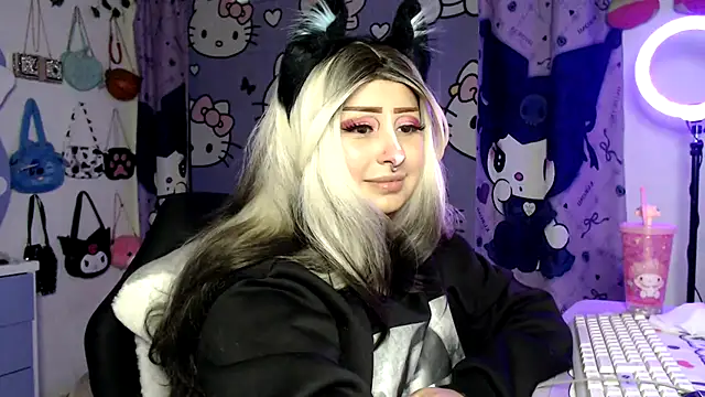 lussyevans24's cam snapshot