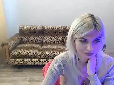 SexyBeatriice's cam snapshot