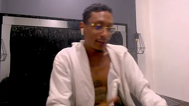 Jose_Smoke live sex cam