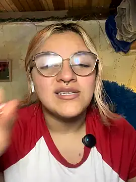 Sophia_Weest99's cam snapshot