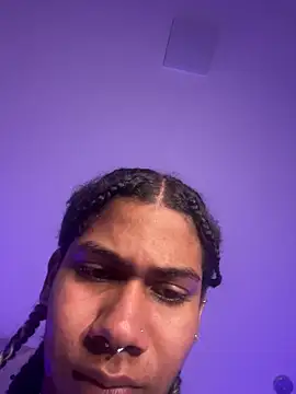 Maxim-Walker live sex cam