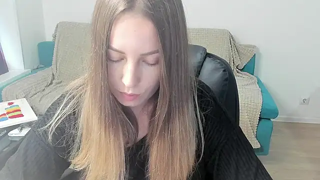 Mia_shy1's cam snapshot