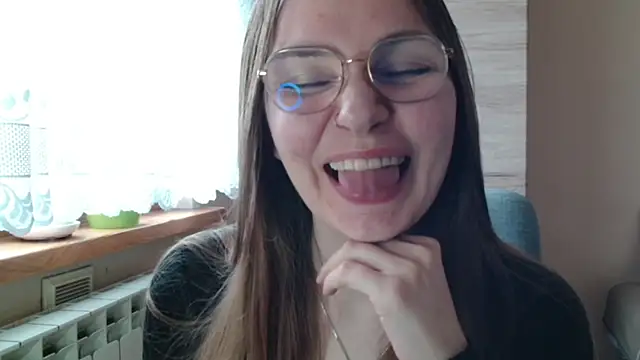 LooveELLYx's cam snapshot