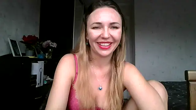 AngelinaLove28's cam snapshot