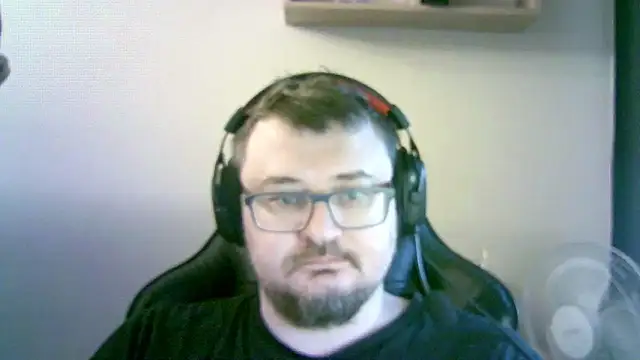 SirAbuser's cam snapshot