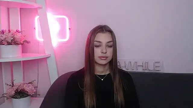 MilanaAngelAs live sex cam
