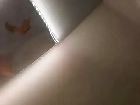 Drewpackn8's cam snapshot