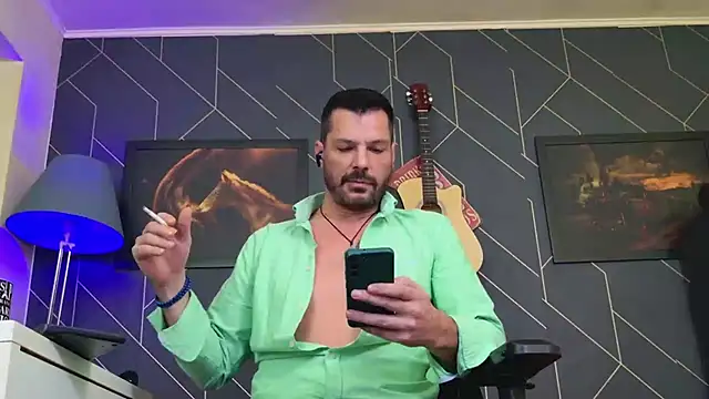 ChrisKox's cam snapshot