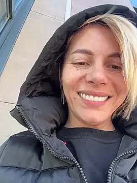 tanyagrey's cam snapshot