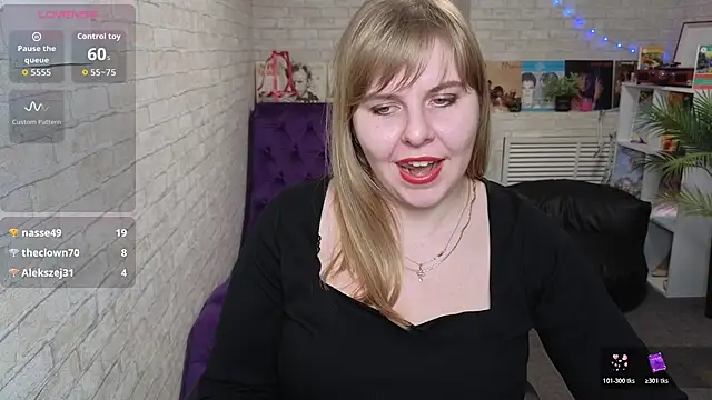 Lexy_Lait's cam snapshot