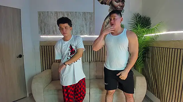 Justingsex1's cam snapshot