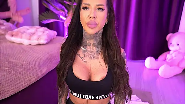 ScarletNoirrX live sex cam