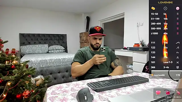 supermanboy94's cam snapshot