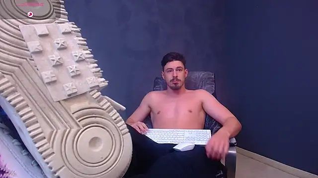 EnzoRace's cam snapshot