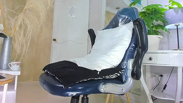 RicoBrown777_'s cam snapshot