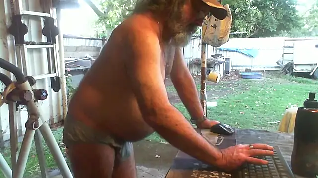 herbie010666's cam snapshot