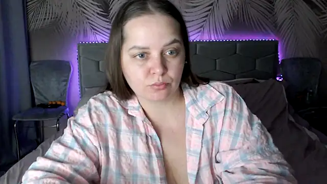 uliastar's cam snapshot