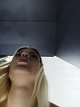 -Sexy_Barbie-'s cam snapshot