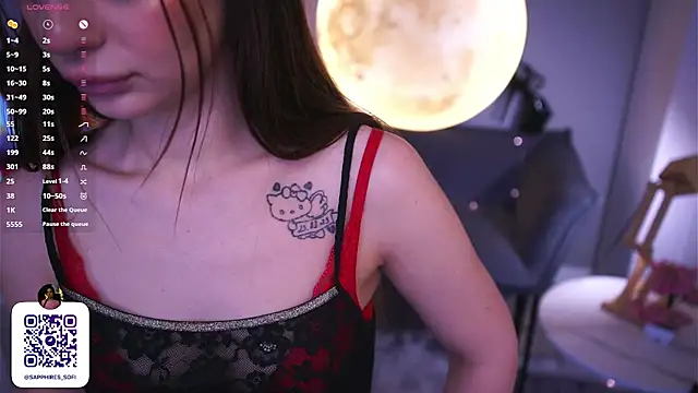 LauraHansil live sex cam