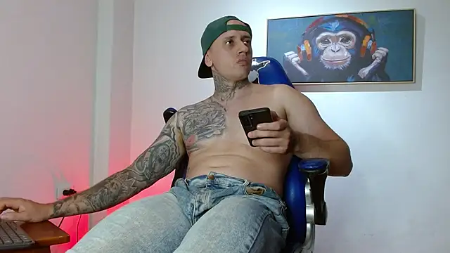 Joeysexx2 live sex cam