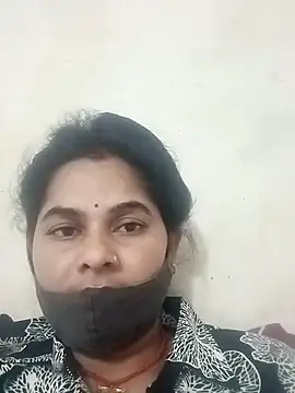 JULEE-740's cam snapshot