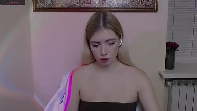 AliceHotty_'s cam snapshot