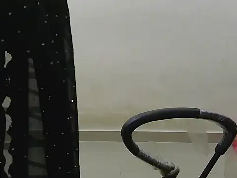 roja-1's cam snapshot