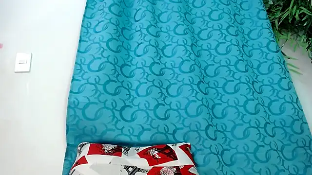 eladyrous98's cam snapshot