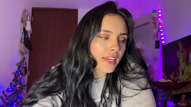 salome_polaniiee's cam snapshot