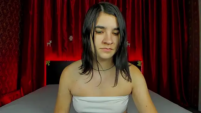 _Polly_Love_'s cam snapshot