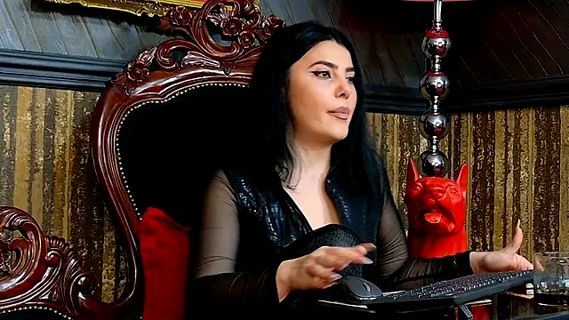 MistressEly's cam snapshot