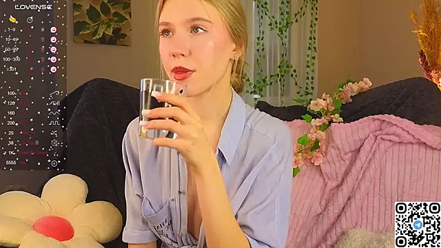 Succubelle's cam snapshot