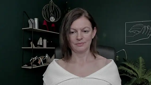 VivianWILD's cam snapshot