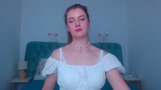 Blush_flowwer's cam snapshot