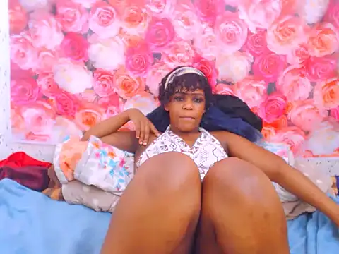 MiniMinaj's cam snapshot