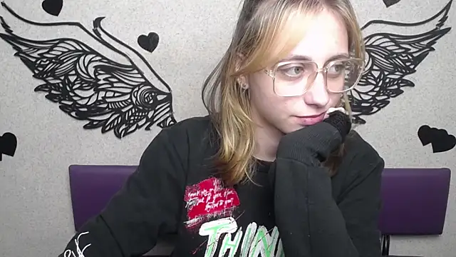 TracyLll's cam snapshot