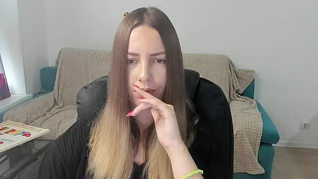 Mia_shy1's cam snapshot