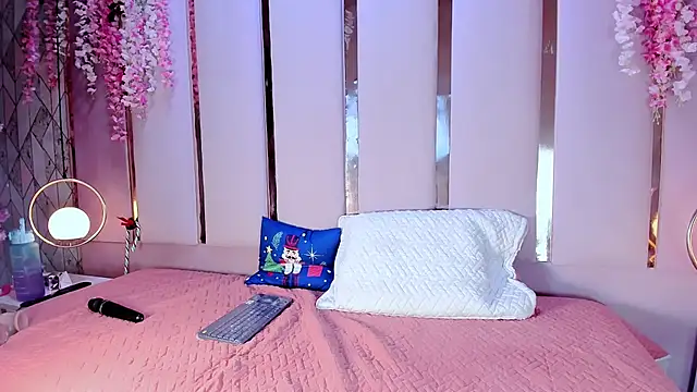 EmmaWilliam1's cam snapshot