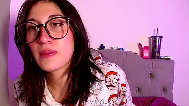 Red-moon1's cam snapshot