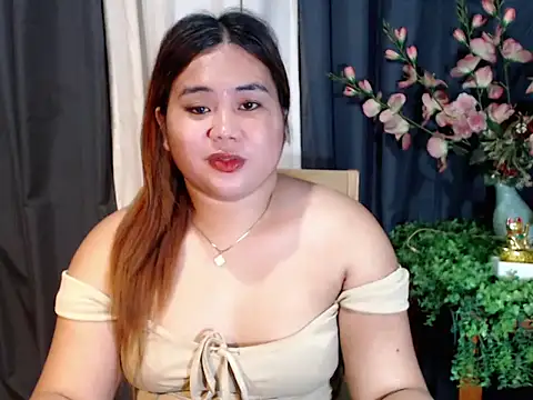 queen_staceyy live sex cam
