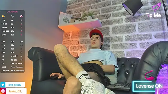 kevinn_blue1's cam snapshot